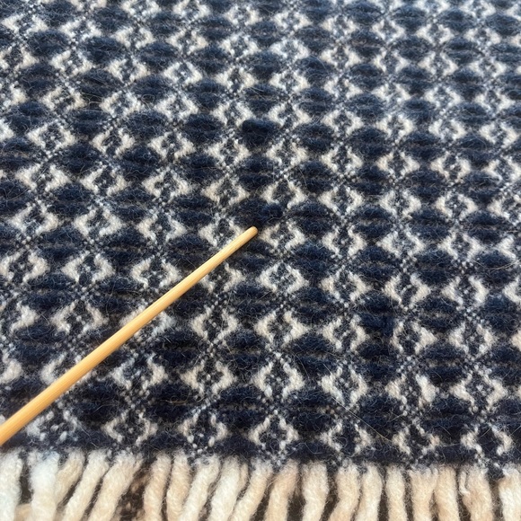 Tweedmill Vintage Vintage wool blanket throw navy & ivory Stadium throw - Picture 5 of 10